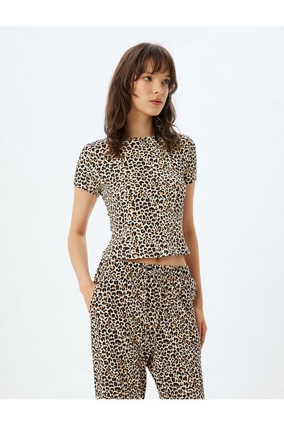 Koton Κοντό μανίκι Leopard Crop Sleepwear Top - Crew Neck