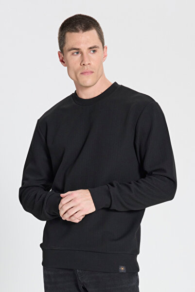 WRANGLER Regular Fit Regular Cut Crew Neck Black Sweatshirt