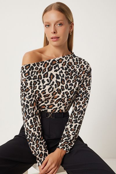 Happiness İstanbul Beige-braune, gerippte Strickbluse mit Leopardenmuster für Damen FF00166