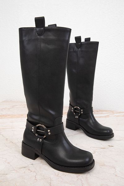SOHO Women's Black Boots - Model 19676