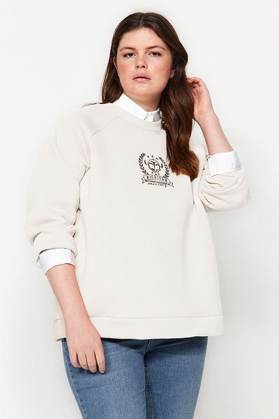 Trendyol Curve Bluza polarowa w kolorze ecru w dużym rozmiarze - haftowane detale, gruba strona wewnętrzna Tbbaw24Ao00021