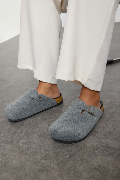 TRENDYOL SHOES Жіночі домашні капці Sabo на підкладці з куртки сірого кольору TAKAW25ER00010