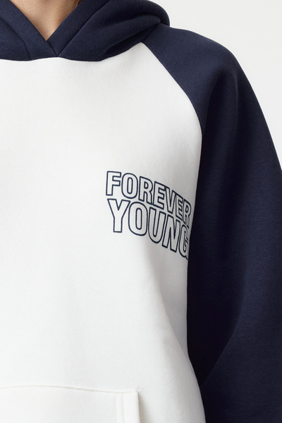 Trendyol Collection Színes blokkolt sötétkék szlogen túlméretezett polár pulóver - Twoaw25Sw00195