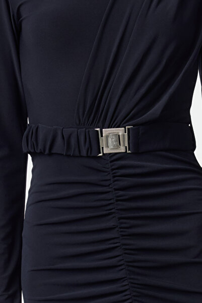 Trendyol Collection Tmavě modré tužkové šaty s pružným páskem - stojáček, namontovaný Twoaw22El0434