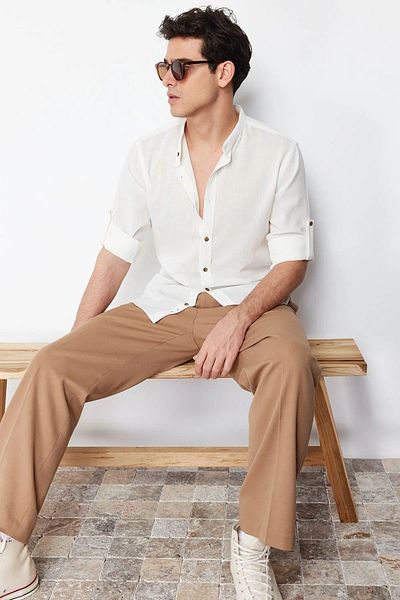 Trendyol Collection Ecru Slim Fit košile s límcem pro soudce - TMNSS24GO00050