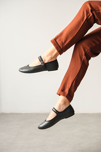 MODAADAM Women's Vavin Ballerina Shoes - black-leather