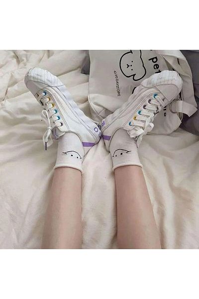SERAPİFY Women's Smiling Emoji Patterned Socks - Set of 4 - Stylish and Comfortable Special Design