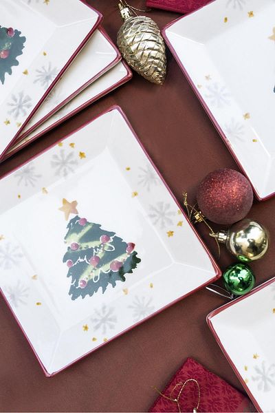 CERATALE New Year 6 Pieces Square Cake Plate 19 Cm