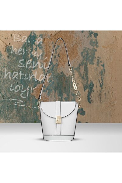 Lamis Elwan Cover Bag