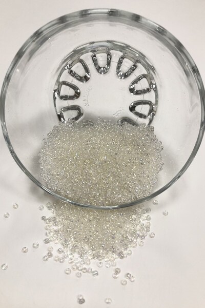 Limelia Відкритий кремовий пісок-намистини 2 мм