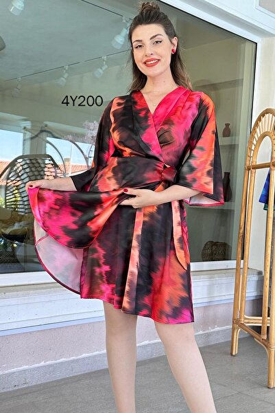 İnce Topuk Kruvaze Yaka Saten Elbise 4Y200