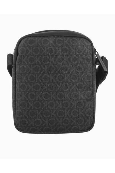 Calvin Klein Must Reporter Crossbody Bag