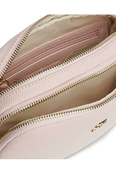 Tommy Hilfiger Poppy Canvas Crossbody Practical Bag