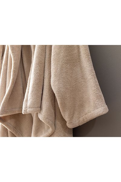 Madame Coco Marla Wearable Beige Tv Blanket