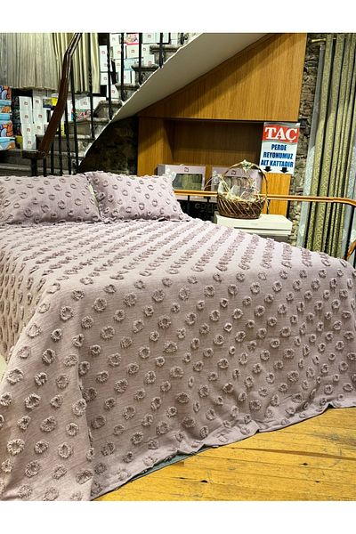 best house decor Delux Double Bedspread with Pompom
