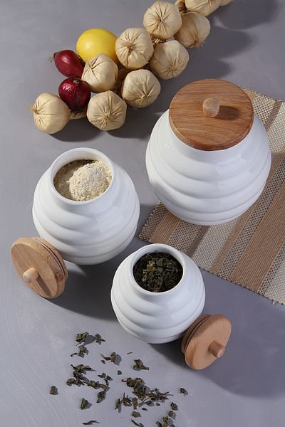 Akkoyunlu home 3 Size Ceramic Honey Jar with Bamboo Lid Jar Set 3 Piece Jar Set Spice Rack