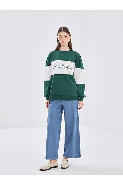 LC Waikiki Γυναικείο φούτερ LCW Modest Green Crew με κεντημένο χιτώνα