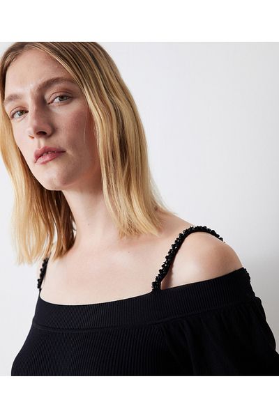 İpekyol Kurze Strickmode mit Steinstreifen