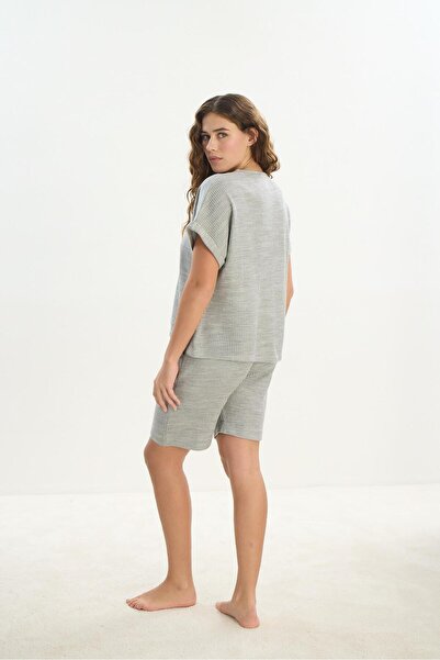 Sevim Сірий піжамний комплект з коротким рукавом і шортами для жінок - C1T1N1O61
