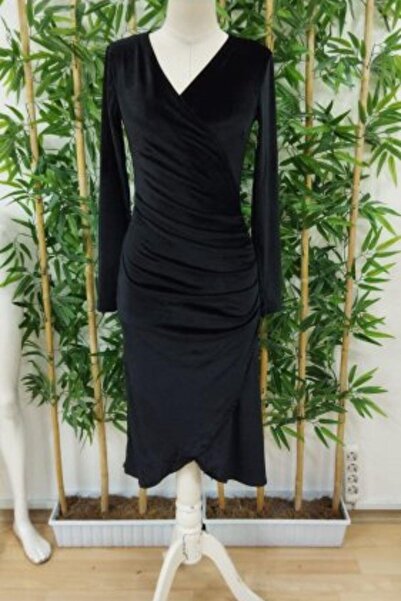 Mossta Černé midi sametové šaty - dvojitý límec a detail se stahovací šňůrkou v pase