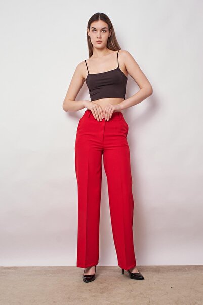 Jument Flexible Lightweight Woven - Wide Leg Palazzo Trousers with High Waist and Side Pockets - Red