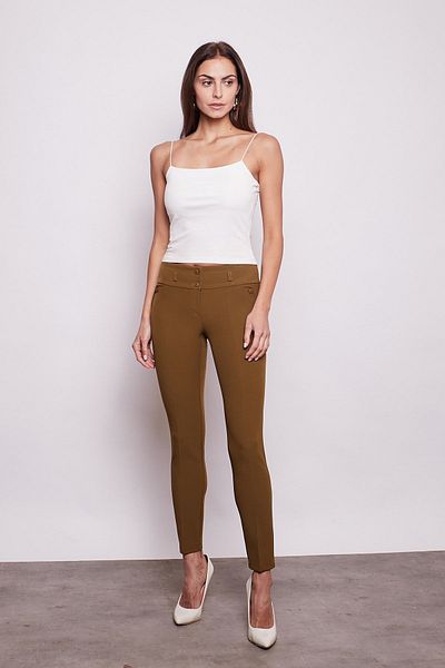 Jument Thick Belt, Ankle Length Lycra Fabric Trousers with Ornamental Pockets - Oil Green