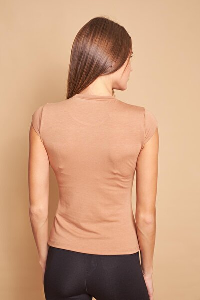 Jument Lycra Viscose Fabric Crew Neck Butterfly Sleeve Blouse Body-Beige