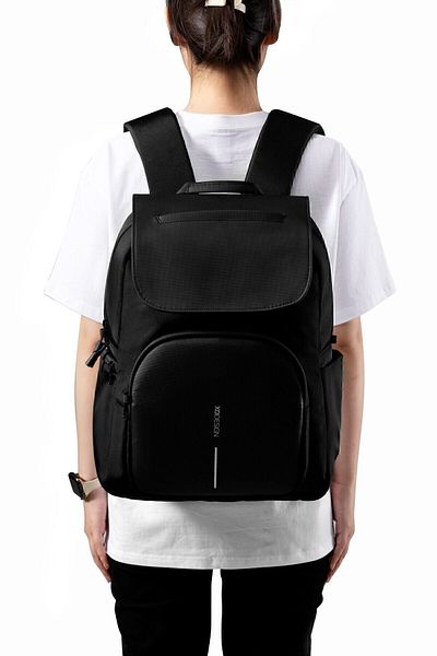 XD Design Bobby Soft Daypack Anti-Theft Design Black Backpack 15 L