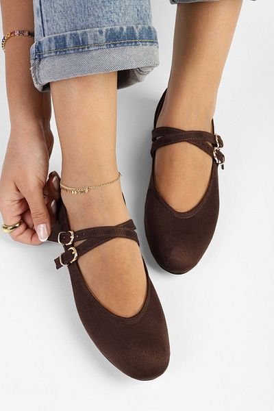 Shoeberry Fiesty Damen-Ballerinas aus braunem Wildleder mit doppeltem Riemen