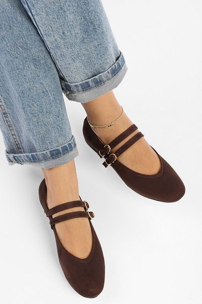 Shoeberry Fiesty Damen-Ballerinas aus braunem Wildleder mit doppeltem Riemen
