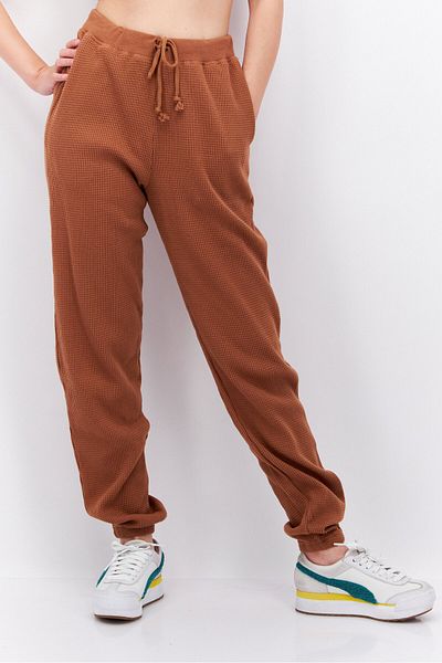 Sage Collective Women Regular Fit Textured Sweatpants, Brown