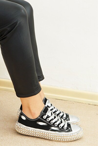 ShoeTek SHOETET Yuliana Kadın Sneakers Pimli Taşlanmış Coton Siyah