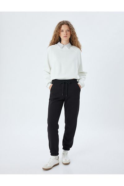 Koton Crew Neck Stitching Detailed Raised Basic Sweatshirt