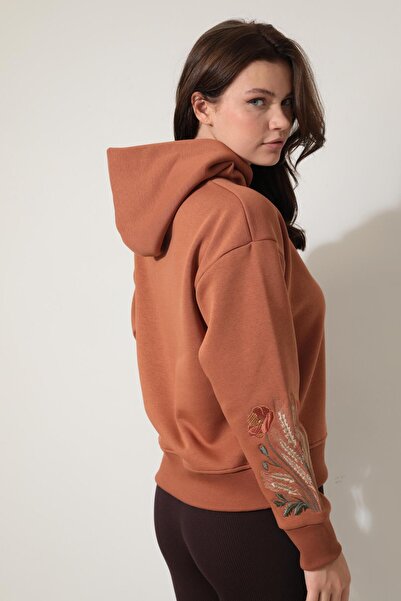 AMİDA Φούτερ με κουκούλα με κεντητό πλακάκι Virgo - 2428