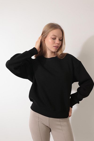 AMİDA Ethnic Flower Embroidered Black Sweatshirt - Crew Neck - 2438