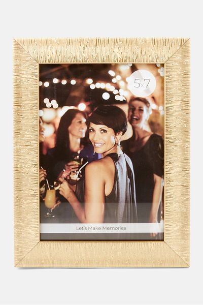 Enchante Accessories Photo Frame 24 H X 19 L X 2 W Cm, Gold