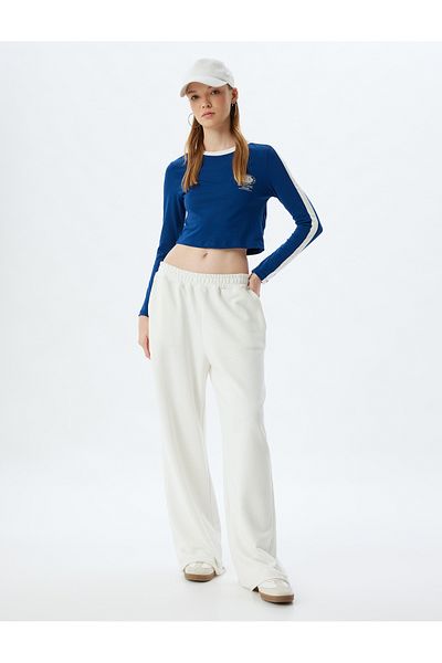 Koton Imprimeu colegiu - Tricou crop cu mânecă lungă, decolteu, slim fit