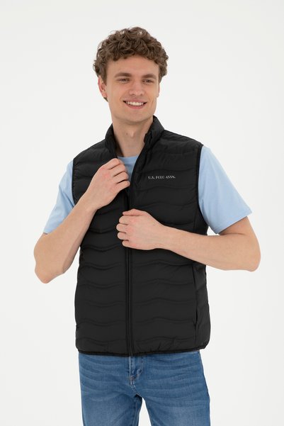 U.S. Polo Assn. سترة سوداء للرجال 50280831-VR046