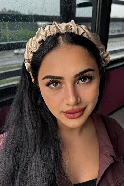 TAKIŞTIR Cream Color Stone Detailed Satin Crown