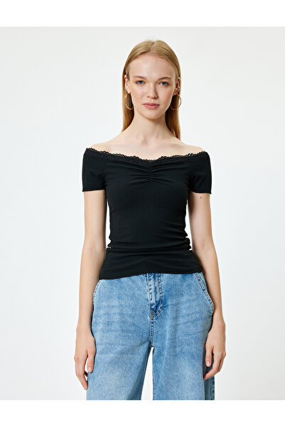 Koton Tričko Madonna s límečkem a krajkovým detailem s krátkým rukávem