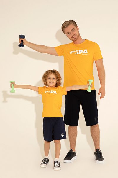 U.S. Polo Assn. Boy's Orange Crew Neck T-Shirt 50281843 -Vr051
