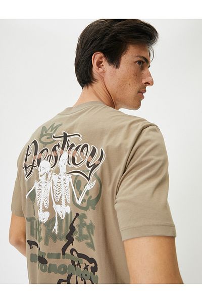 Koton Tricou imprimat pe spate cu decolteu rotund cu mânecă scurtă din bumbac