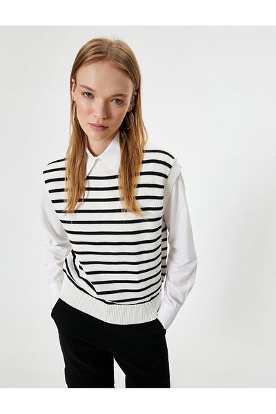 Koton Knitwear Sweater - Crew Neck, Sleeveless