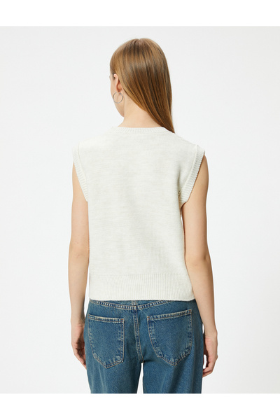 Koton Ärmelloser, strukturierter Strickpullover mit Rundhalsausschnitt