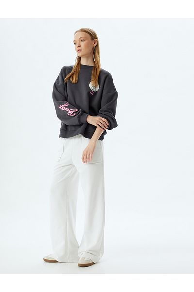Koton Bugs Bunny licensed Oversize Sweatshirt - Crew Neck, Back Printed