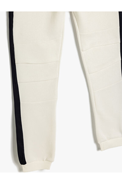 Koton Jogger-Jogginghose, Taillenschnürung, Taschen, Farbblockierung, Nähdetails