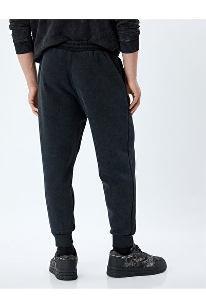 Koton Tepláky ze směsi bavlny, které lze prát - detail do kapsy a zavazovací pas