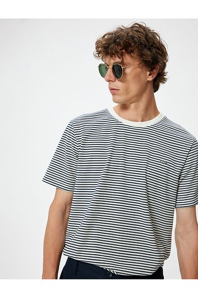 Koton T-shirt Crew Neck Slim Fit - Κεντημένο με σύνθημα, κοντό μανίκι, βαμβακερό μείγμα