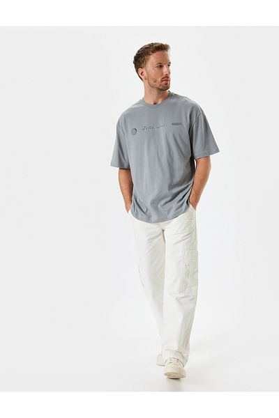 Koton Übergroßes T-Shirt aus Baumwolle mit Slogan-Aufdruck, Rundhalsausschnitt und kurzen Ärmeln