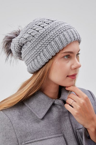 derikem Women's Winter Stylish Pompom Lined Knitted Beanie